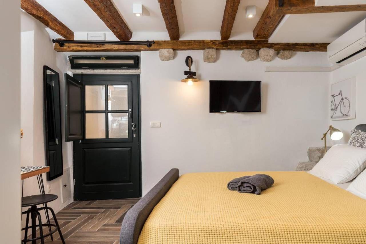 Private Accommodion Linda Studio Dubrovnik Exterior foto