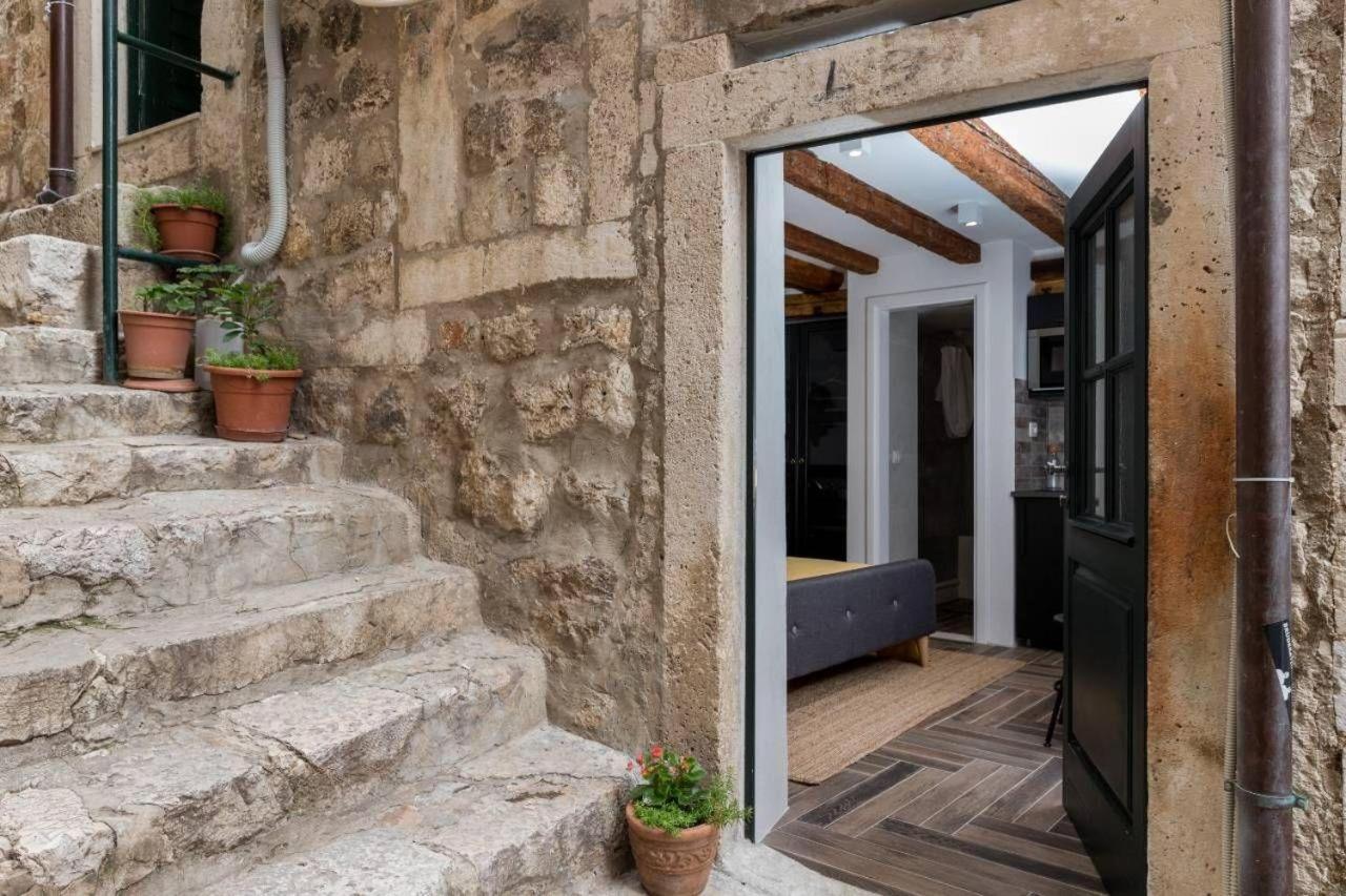 Private Accommodion Linda Studio Dubrovnik Exterior foto